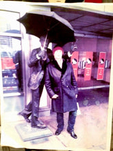 Load image into Gallery viewer, Tarkay “The Artist” IN ISRAEL AT TARKAY STUDIO